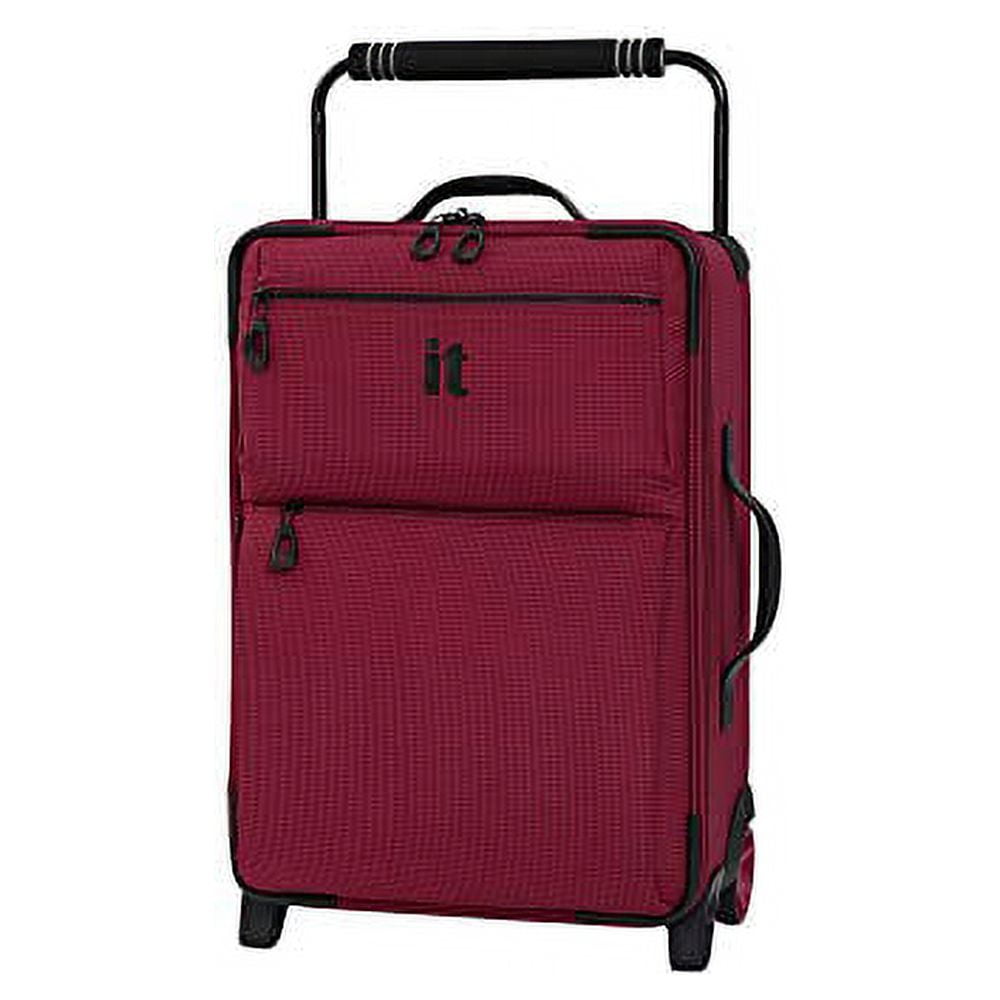 it luggage World's Lightest Los Angeles 22" Softside 2 Wheel Upright