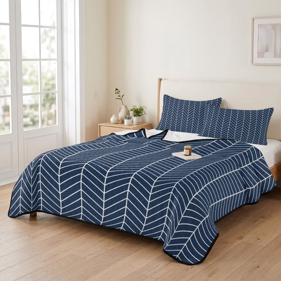 king Quilt Bedding Set, Abstract Blue White Chevron Texture Lightweight Coverlet Summer Comforter Set Soft Microfiber Bedspread, Geometric Herringbone 3 Piece Quilt Set with 2 Pillow Shams
