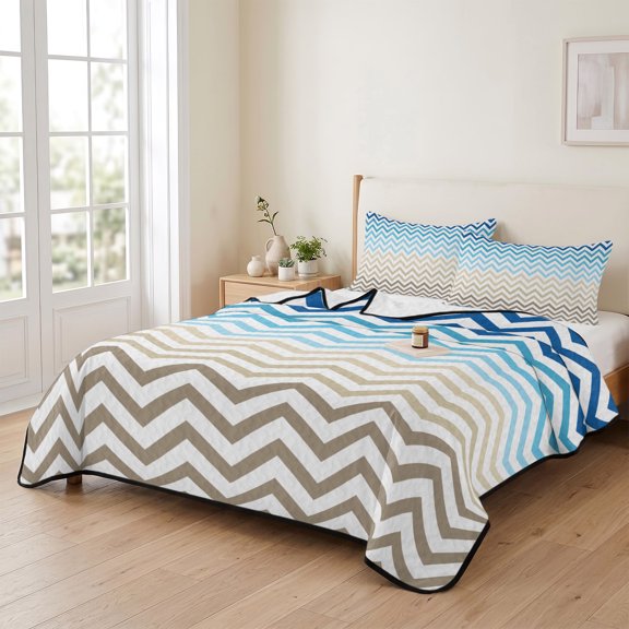king Quilt Bedding Set, Blue Gradient Ripple Zigzag Chevron Lightweight Coverlet Summer Comforter Set Soft Microfiber Bedspread, Abstract Geometric 3 Piece Quilt Set with 2 Pillow Shams