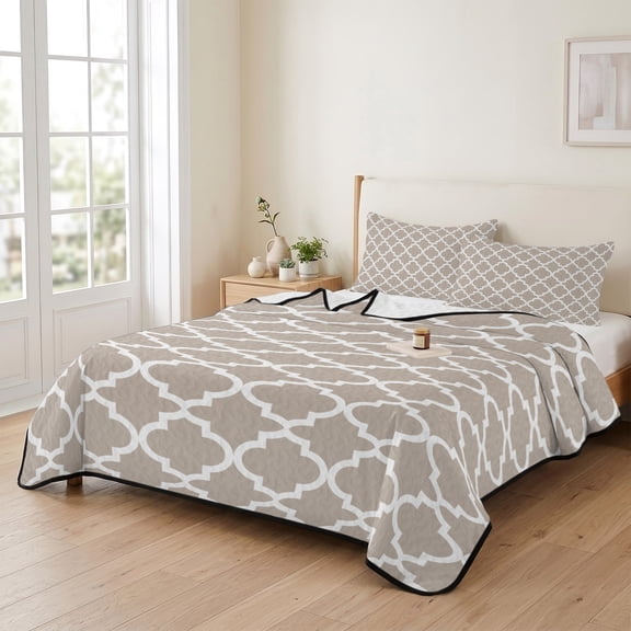 king Quilt Bedding Set, Morocco Tile Texture Beige White Lightweight Coverlet Summer Comforter Set Soft Microfiber Bedspread, Farmhouse Lattice 3 Piece Quilt Set with 2 Pillow Shams All Seasons Use