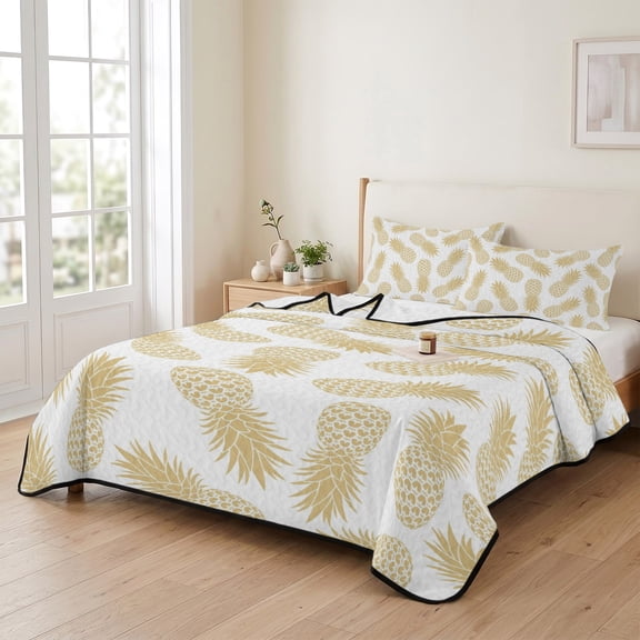 king Quilt Bedding Set, Summer Pineapple Fruit Seamless Lightweight Coverlet Summer Comforter Set Soft Microfiber Bedspread, Gold 3 Piece Quilt Set with 2 Pillow Shams All Seasons Use