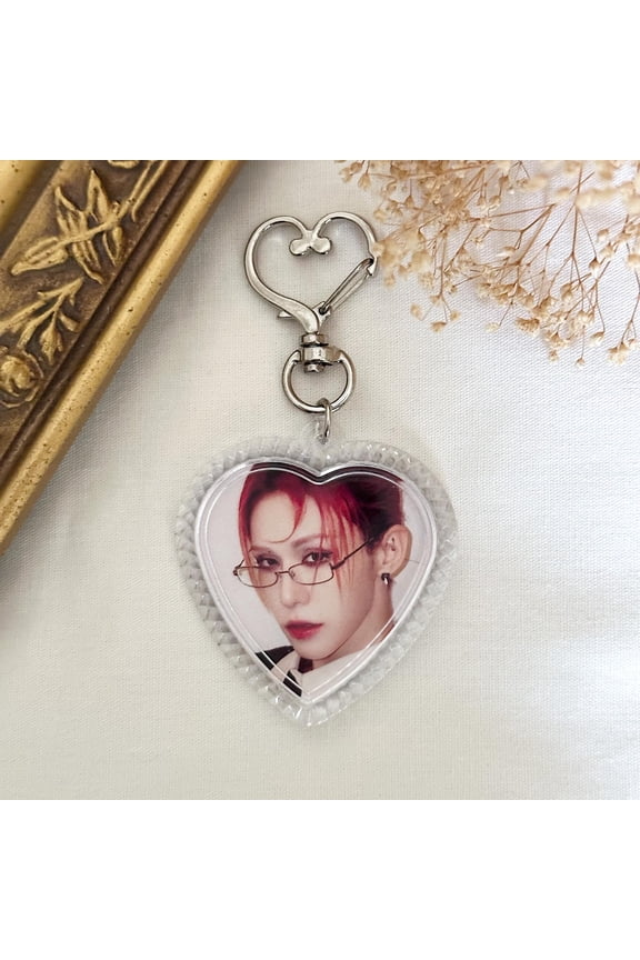 kpop keychain | handmade | custom (1 keychain)