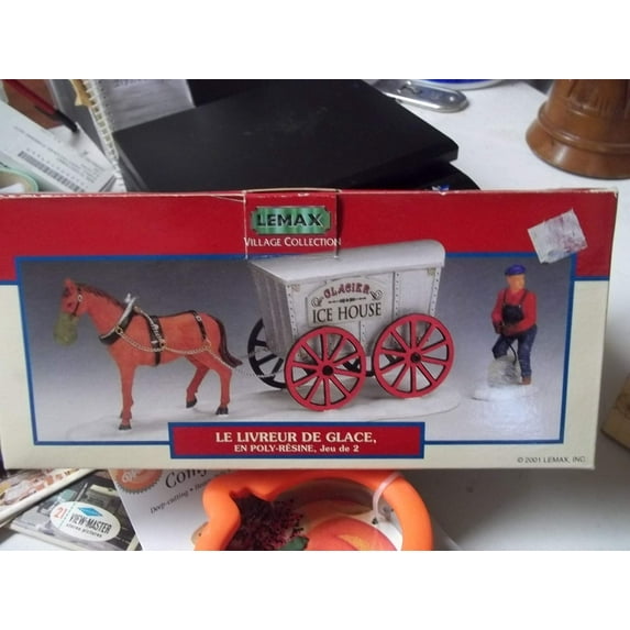 lemax Village Collection New ice House Figure
