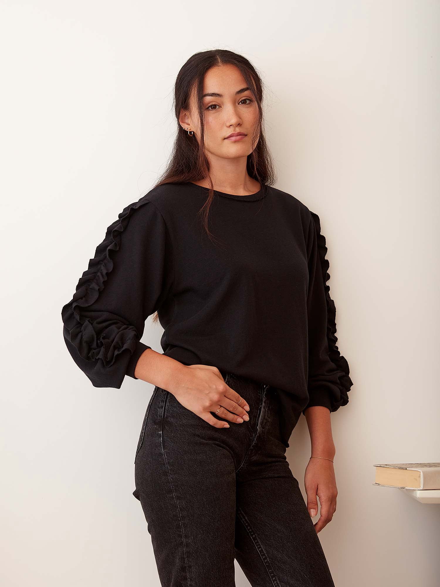 lemon & bloom by Grey State Women's Ruffle Sleeve Sweatshirt