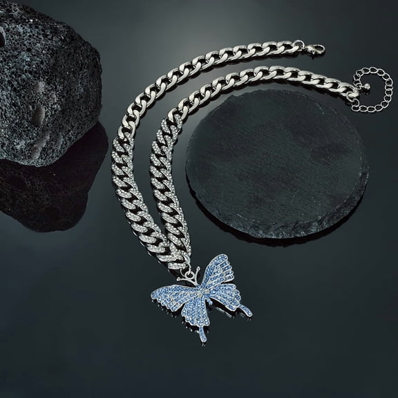 letter pendant necklace