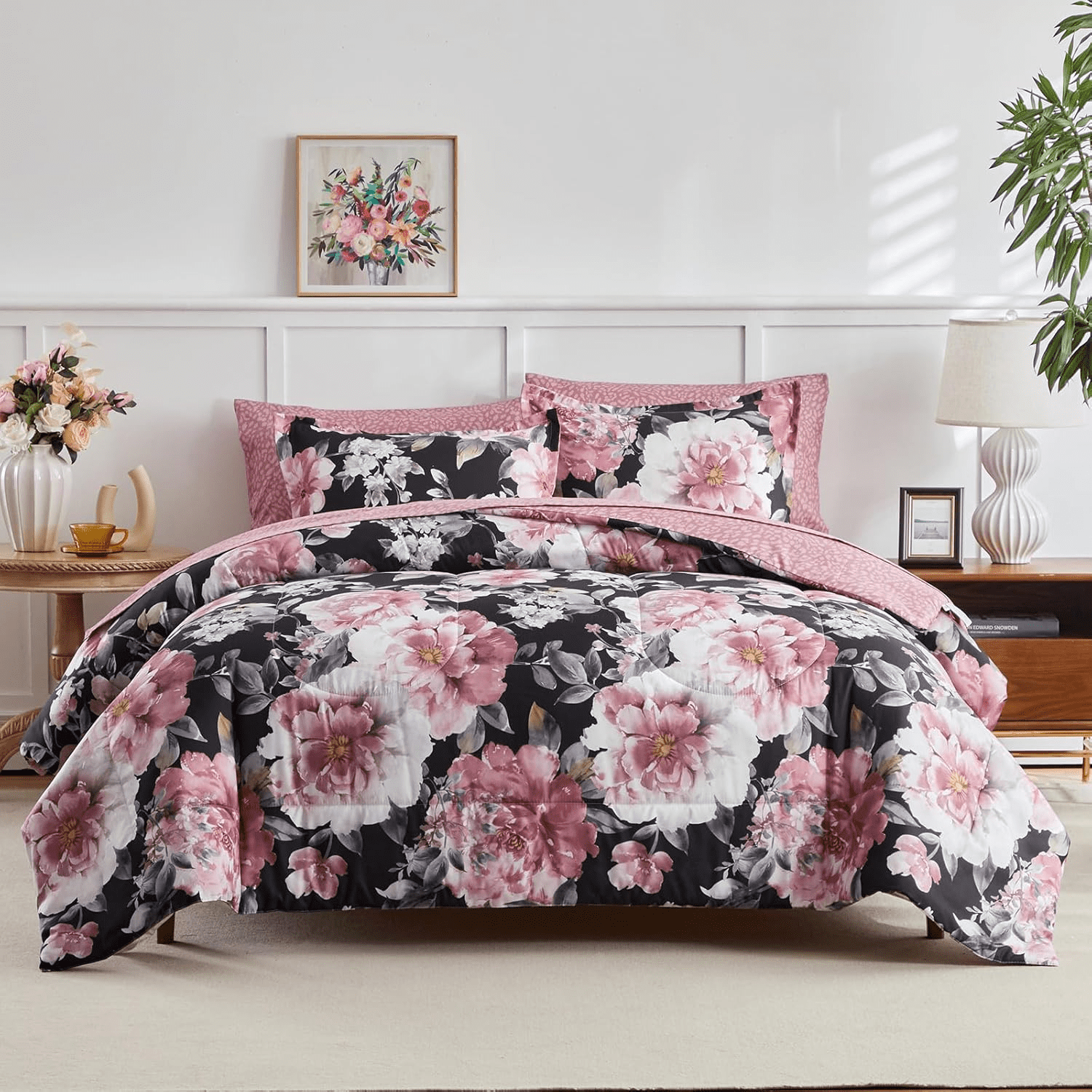 Pink And Black Comforternull