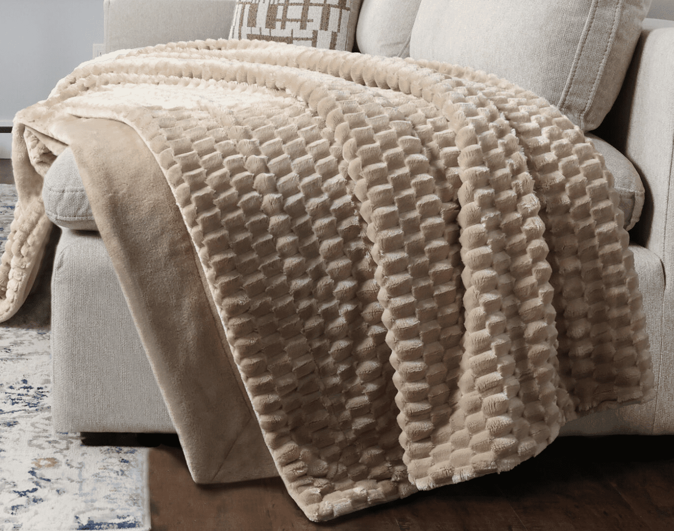 life comfort textured faux fur throw 60in x 70inOmbre Pink
