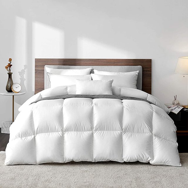 delight Highland Feather® Queen Hungarian Goose Down Comforter