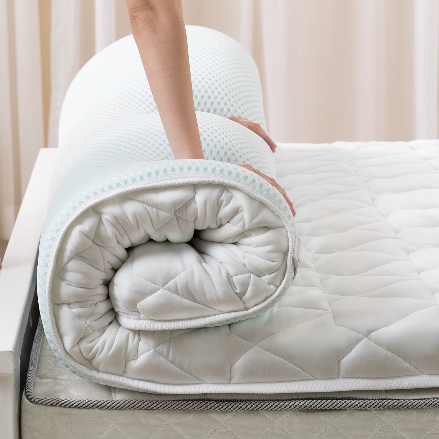 3 Gel Memory Foam Mattress Topper Thick Super Soft Cooling Mattress Pad with Removable Cover Twin White