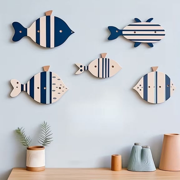 mdesiwst 5 Pcs Wooden Fish Wall Decor Nautical Rustic Fish Wall Art Sculpture Beach Coastal Theme Farmhouse Hanging Sign for Home Bathroom Bedroom Lake House