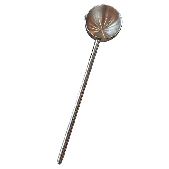 mdesiwst Grease Spoon with Extended Stainless Steel Handle Anti-Slip Grip Deep Capacity Oil Soup Pouring Spoon Restaurant Serving Spoon