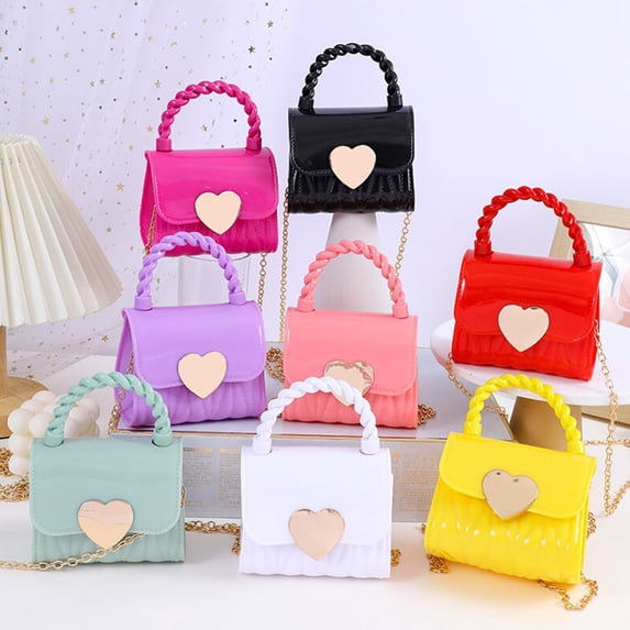 mdesiwst Women Handbag with Chain Strap Heart Clasp Mini Crossbody Bag Girls Cute Crossbody Purse for Street Dating Shopping