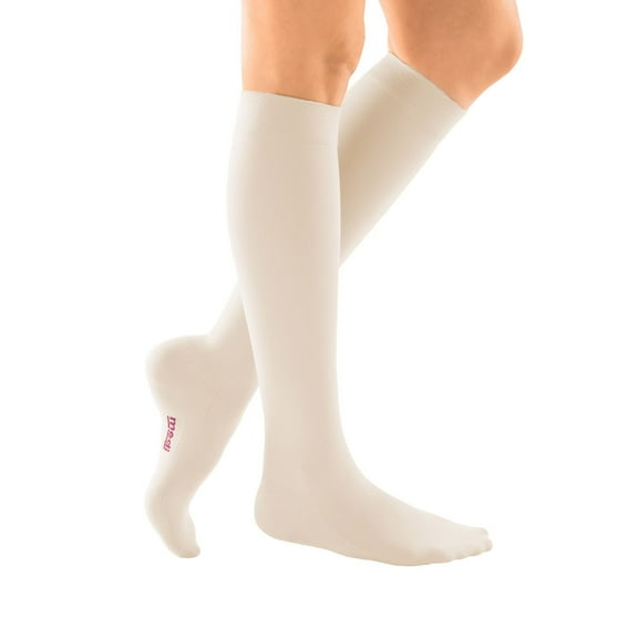mediven comfort for Men & Women, 15-20 mmHg Calf High Closed Toe Compression Stockings, Wheat, IV-Petite