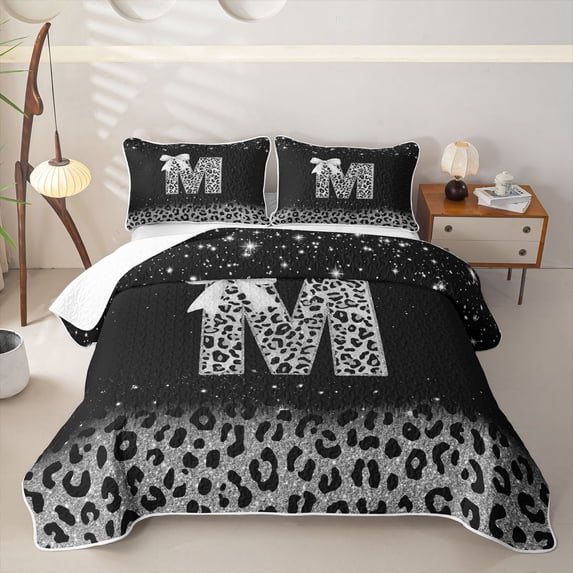 meiyoeat Leopard Print Print Letter Twin Quilt Set for Women, Glitter Initial Twin Coverlet Set for Home, Black Silver, 2 Pieces