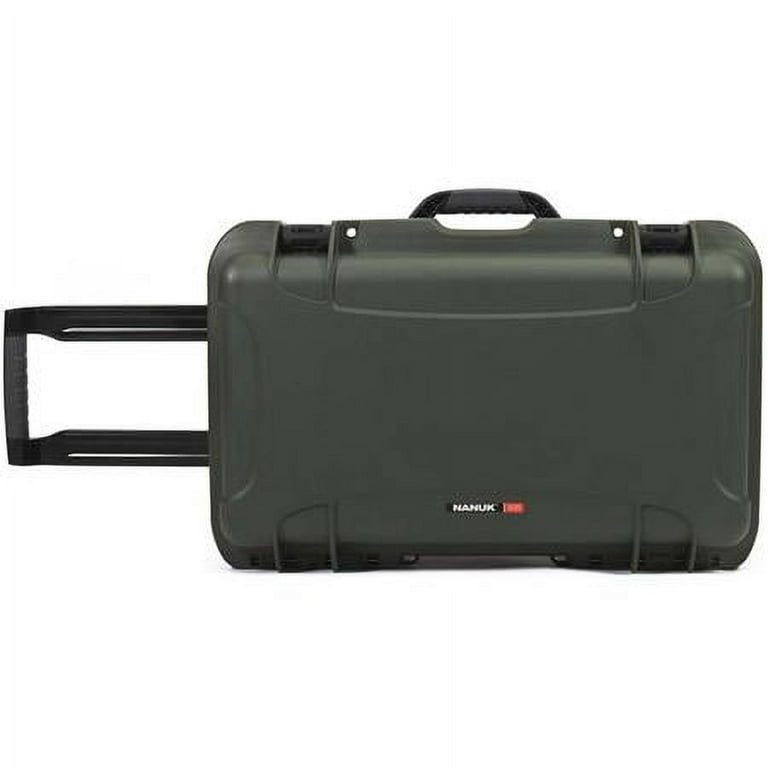 nanuk 935 waterproof carry-on hard case with wheels and padded