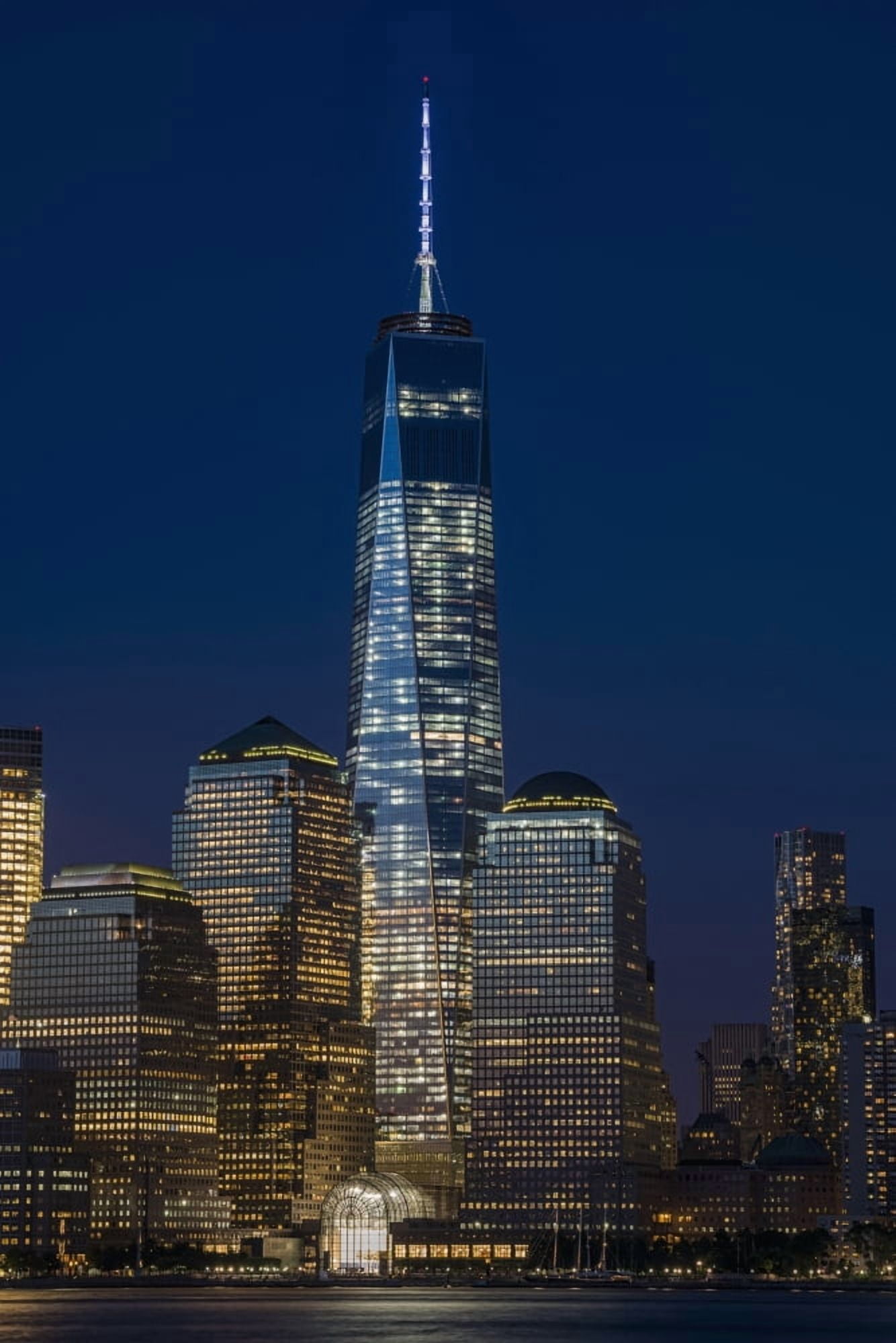 The new World Trade Center at twilight viewed from Jersey City New Jersey New York City New York United States of America Canvas Art - F M Kearney Design Pics (12 x 19)