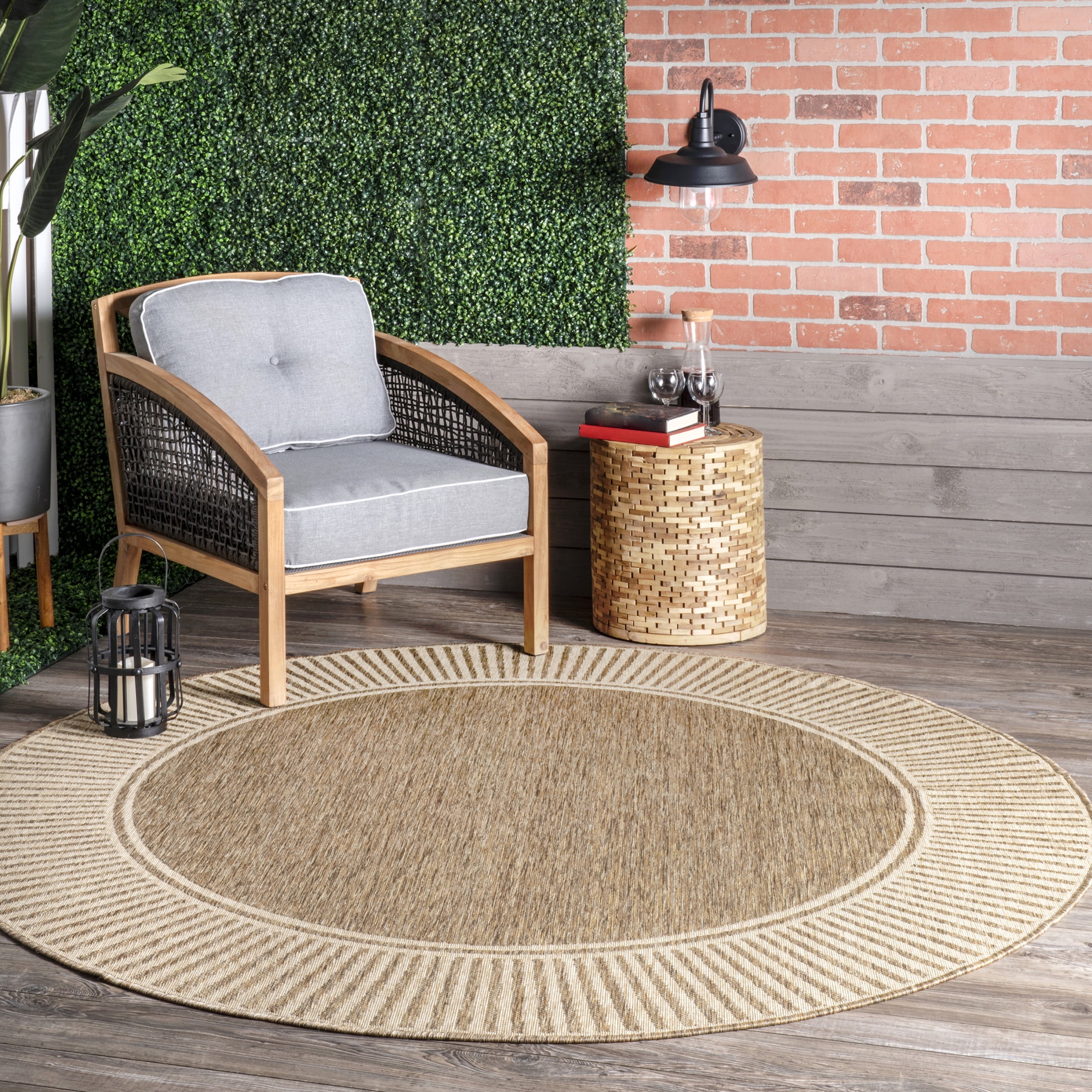 nuLOOM Asha Simple Striped Indoor/Outdoor Area Rug, 6' 7", Round, Asha Light Brown