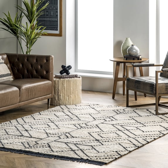 nuLOOM Carlina Geometric Shag Fringe Area Rug, 7' 10" x 10', Carlina Beige
