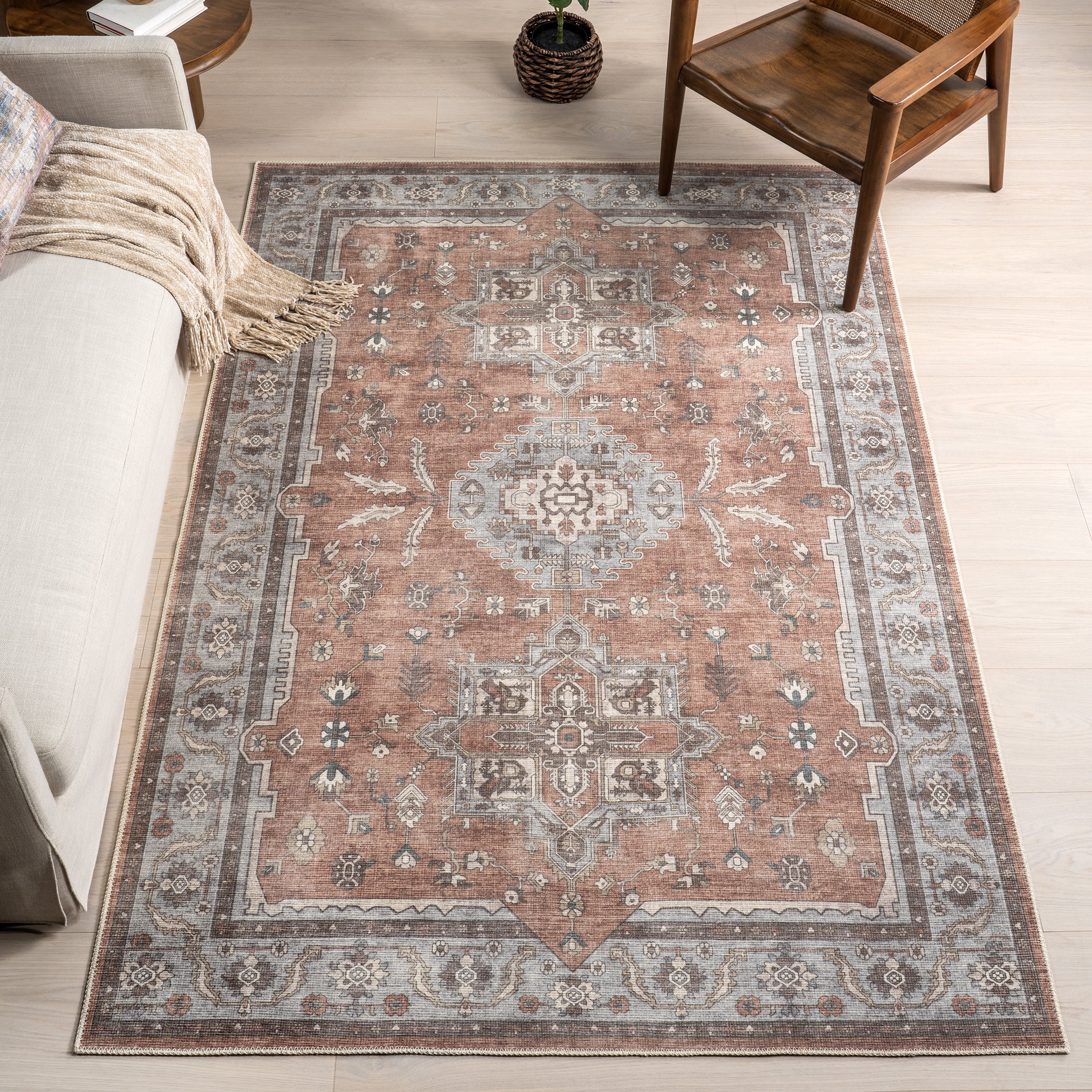 Daleyza Rust Red Cotton Medallion 5' x 8' Area Rug