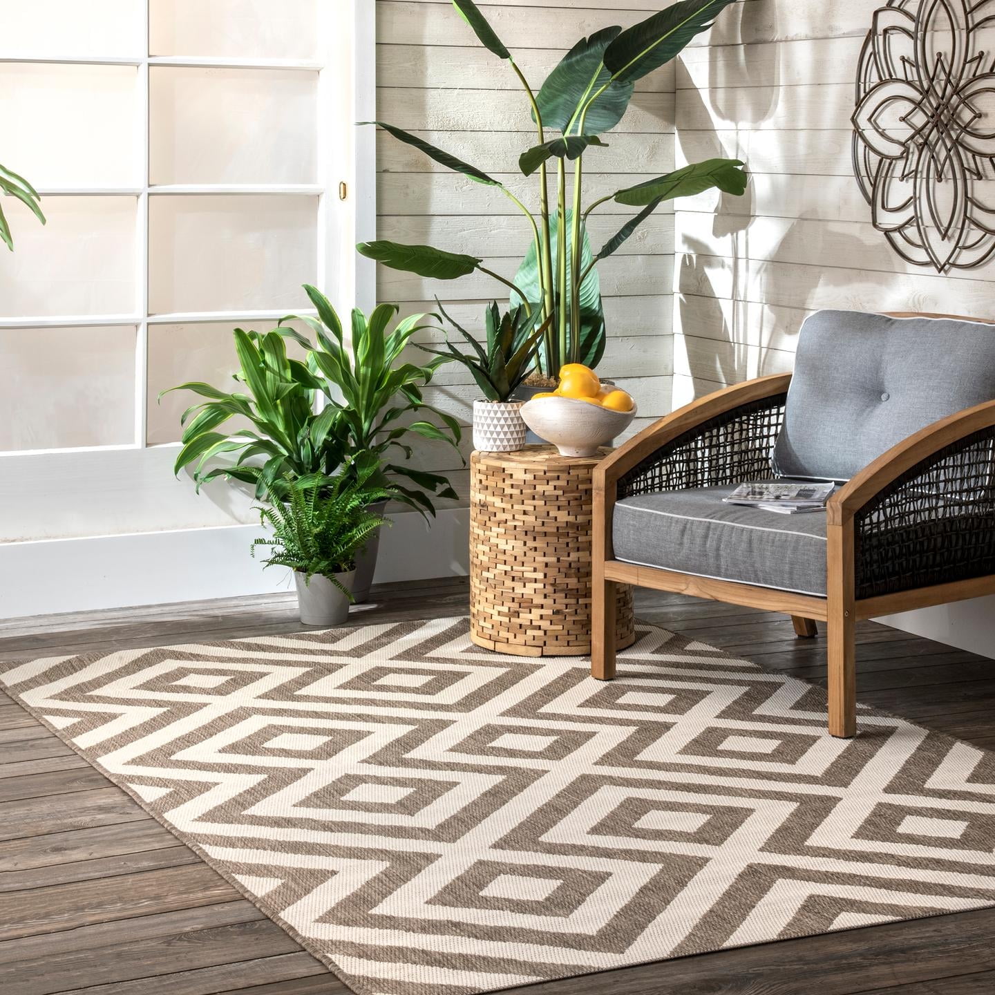 nuLOOM Dawn Celtic Trellis Indoor/Outdoor Area Rug, 5' 3" x 7' 6", Beige
