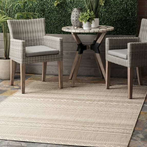 nuLOOM Erlinda Tribal Indoor/Outdoor Area Rug, 7' 6" x 10' 9", Beige