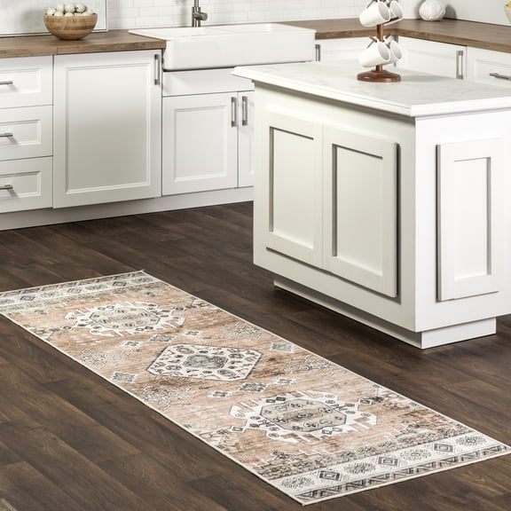 nuLOOM Evelina Traditional SplashGuard Machine Washable Area Rug, 2' 6" x 10', Runner, Evelina Light Orange