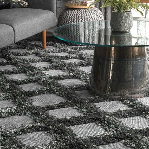 nuLOOM Francene Diamond Trellis Shag Area Rug, 4' x 6', Francene Dark Grey