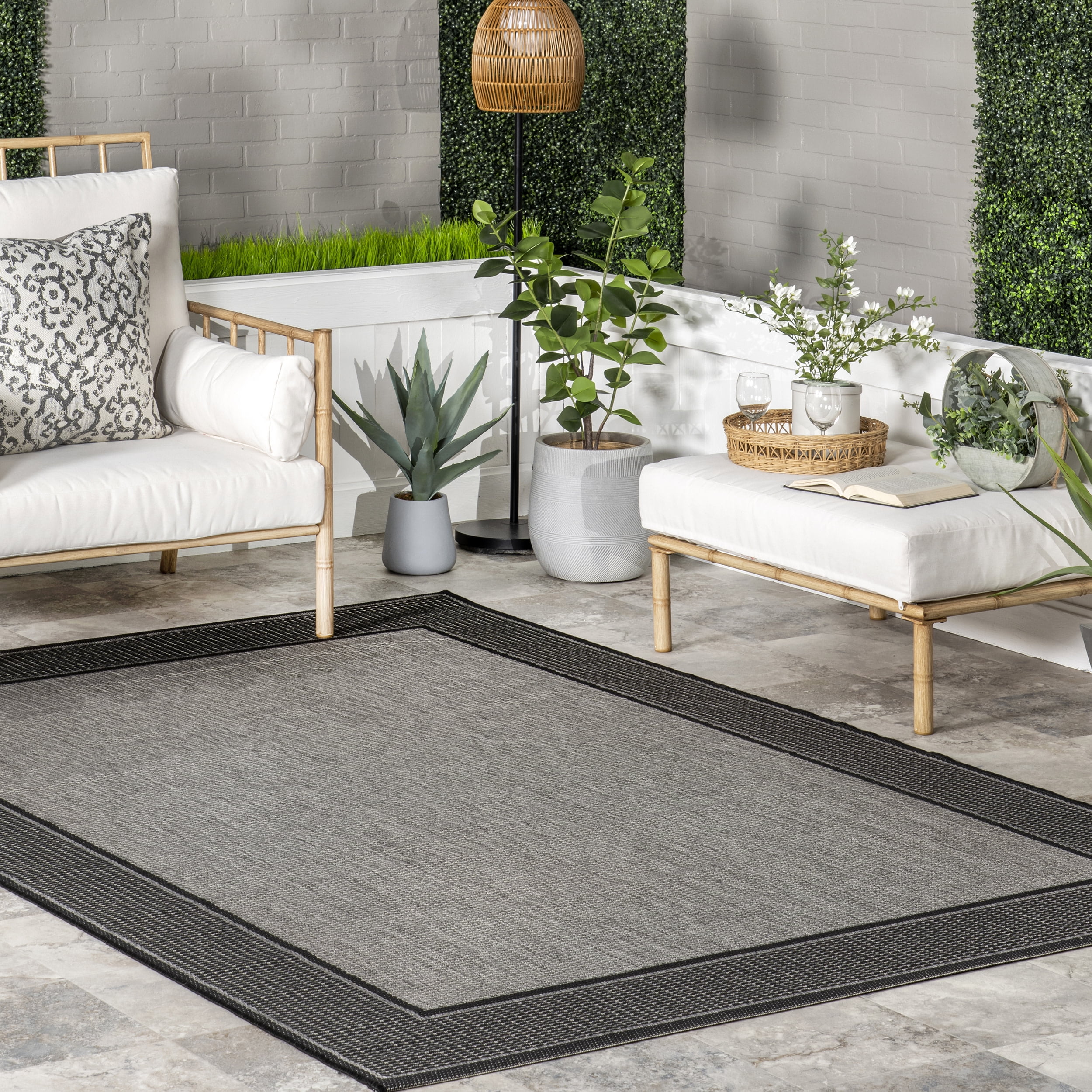 nuLOOM Gris Border Indoor/Outdoor Accent Rug, 2' x 3', Gray - Walmart.com