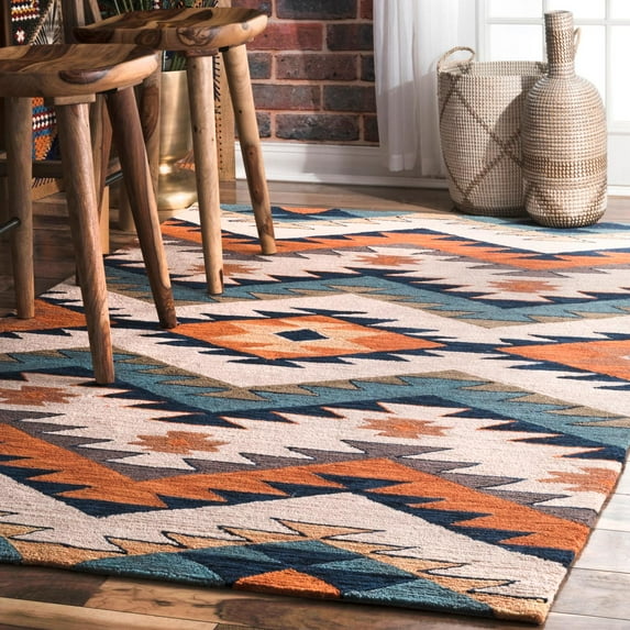 nuLOOM Hand Hooked Tribal Rhona Area Rug