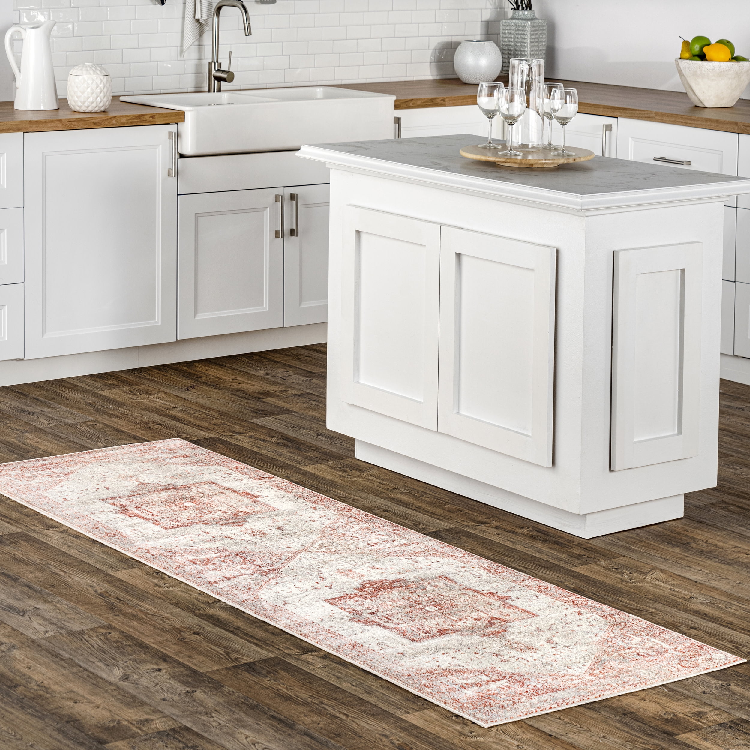 nuLOOM Harriet Vintage Medallion Fringe Area Rug, 2' 6
