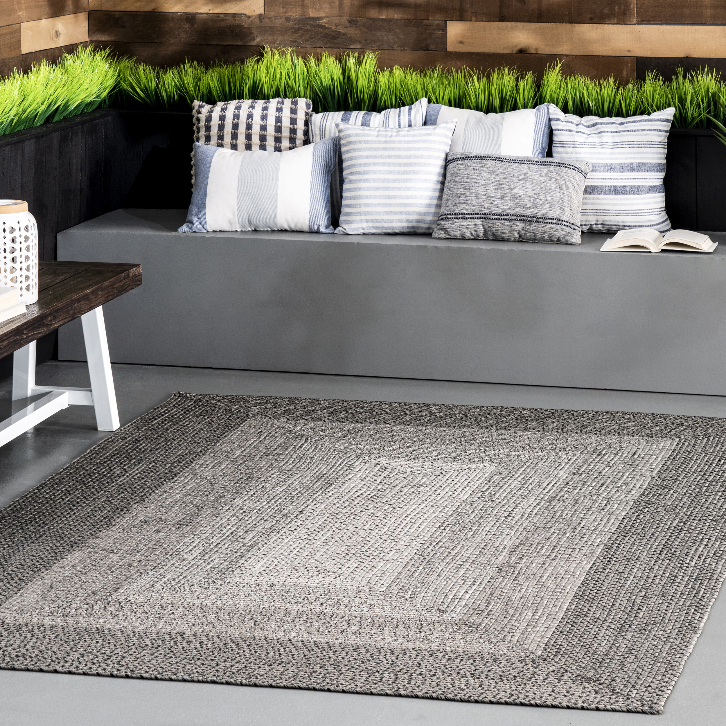 nuLOOM Jayda Braided Ombre Indoor/Outdoor Area Rug, 6' x 9', Charcoal