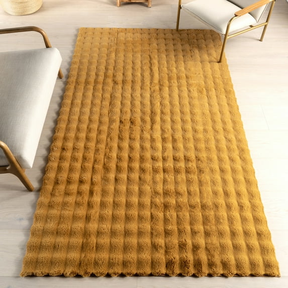 nuLOOM Jeni SuperiorWash Solid Faux Rabbit Machine Washable Area Rug, 7' 6" x 9' 6", Jeni Gold