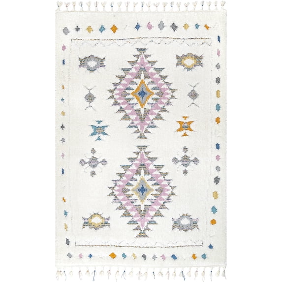 nuLOOM Jocelyn High-Low Textured Tribal Shag Tassel Accent Rug, 2' x 3', White