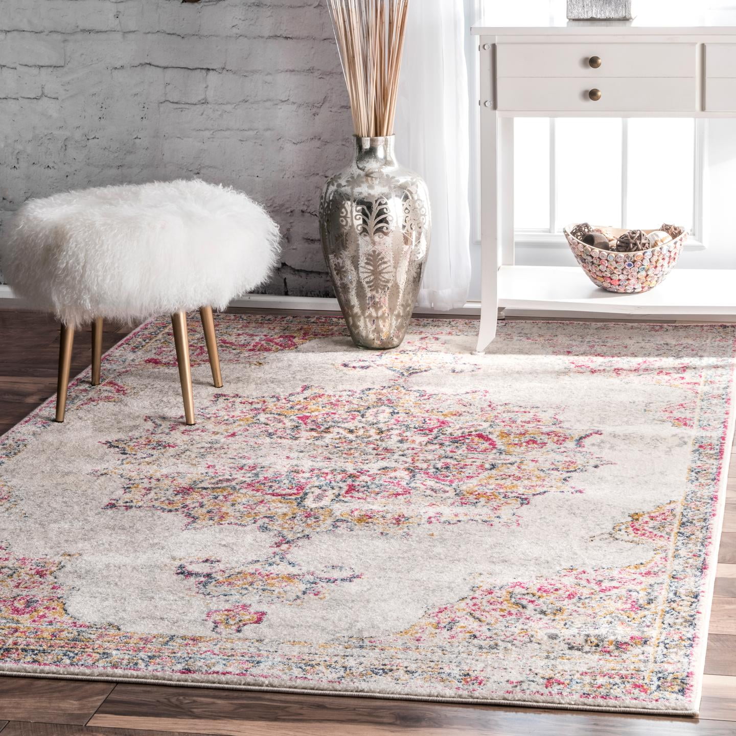 Pink Medallion Reversible Synthetic 3' x 5' Area Rug