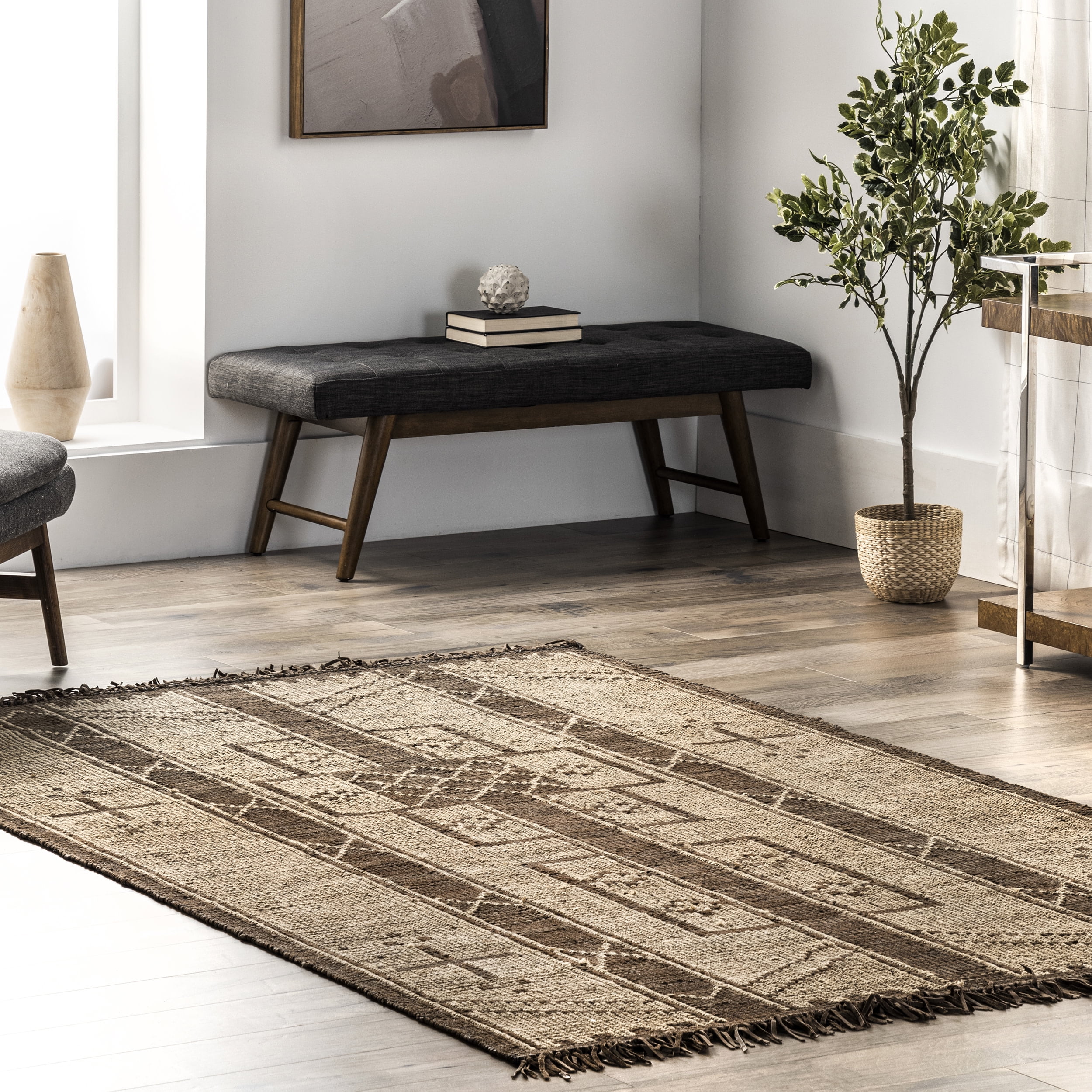 nuLOOM Maddy Handmade Jute and Leather Global Inspired Tribal Fringe Area Rug, 9' x 12', Natural