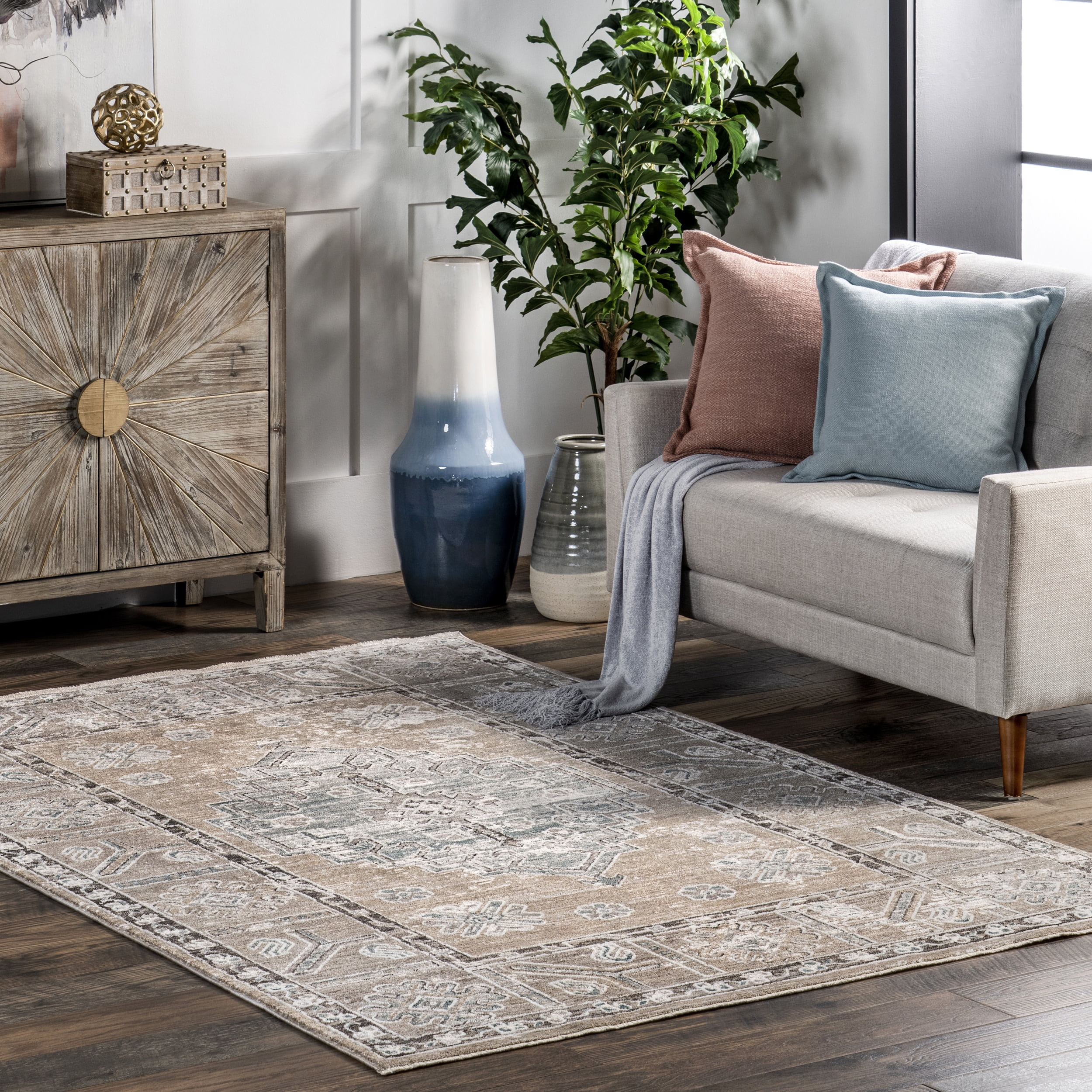 nuLOOM Magdna Vintage Medallion Fringe Area Rug, 5' 3" x 7' 7", Rust