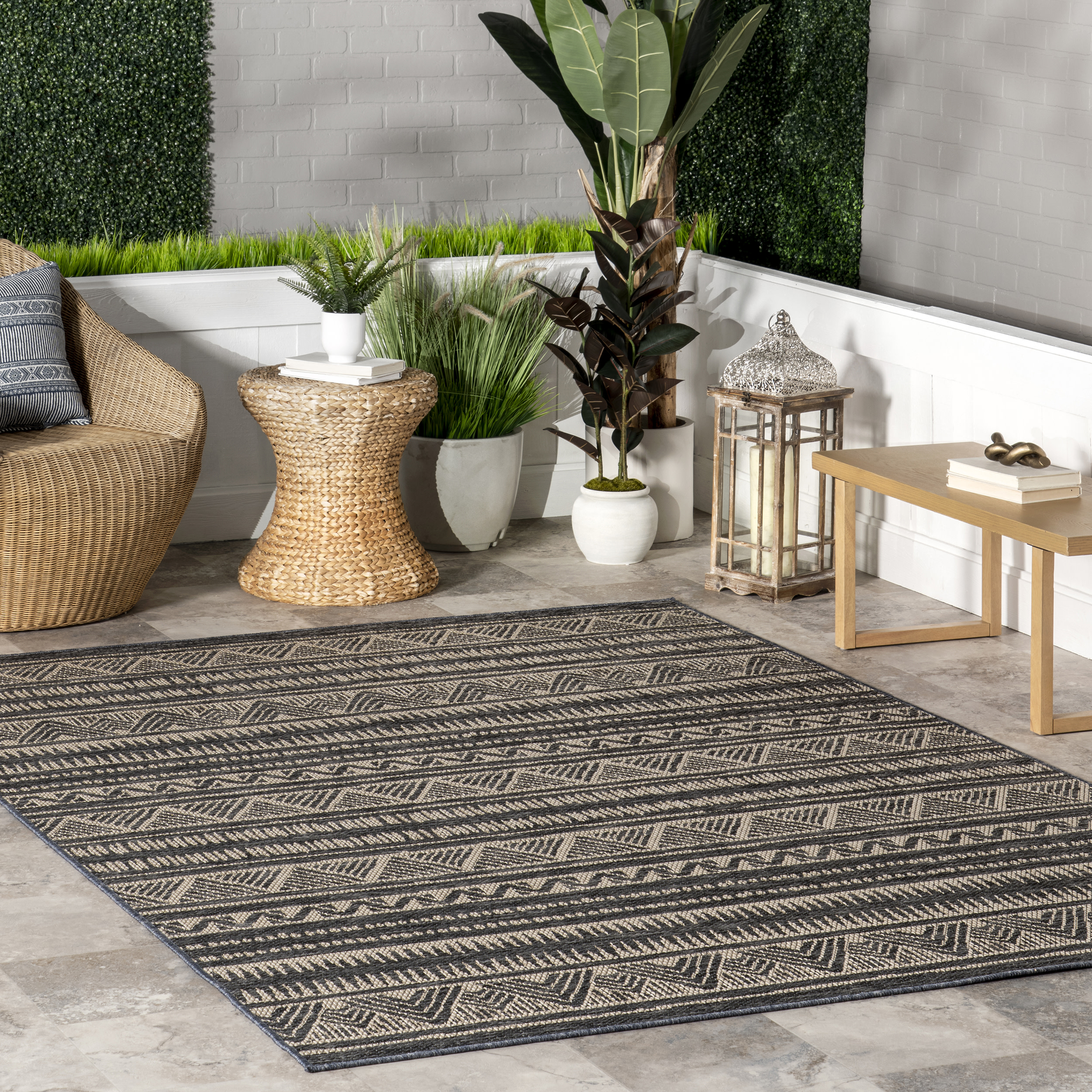 nuLOOM Maia Striped Tribal Indoor/Outdoor Area Rug, 8' x 10', Charcoal - image 1 of 9