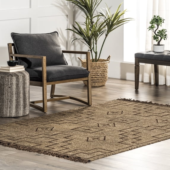 nuLOOM Maxine Handmade Jute and Leather Global Inspired Fringe Area Rug, 4' x 6', Natural