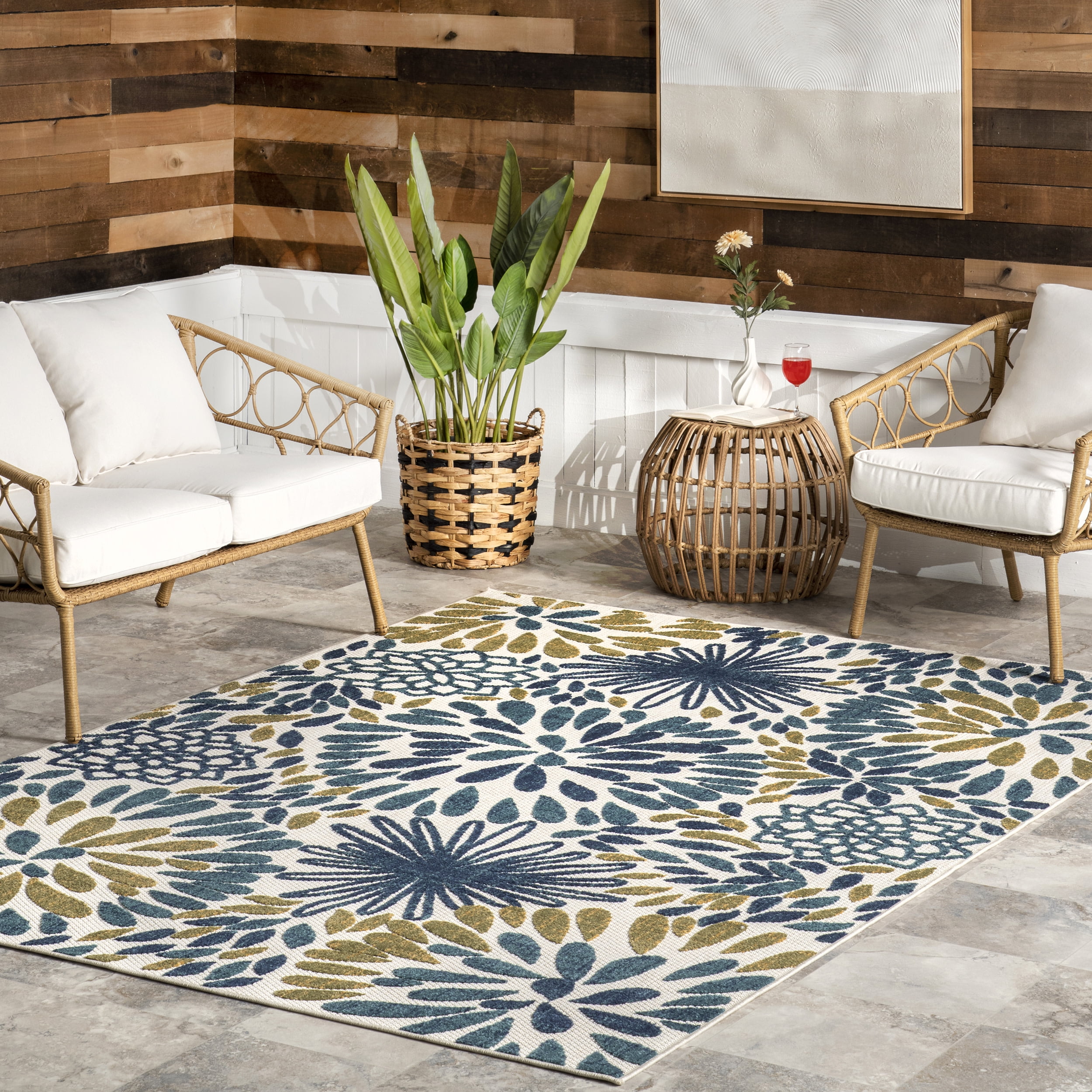 Teal and Ivory Floral Synthetic 5' x 8' Area Rug
