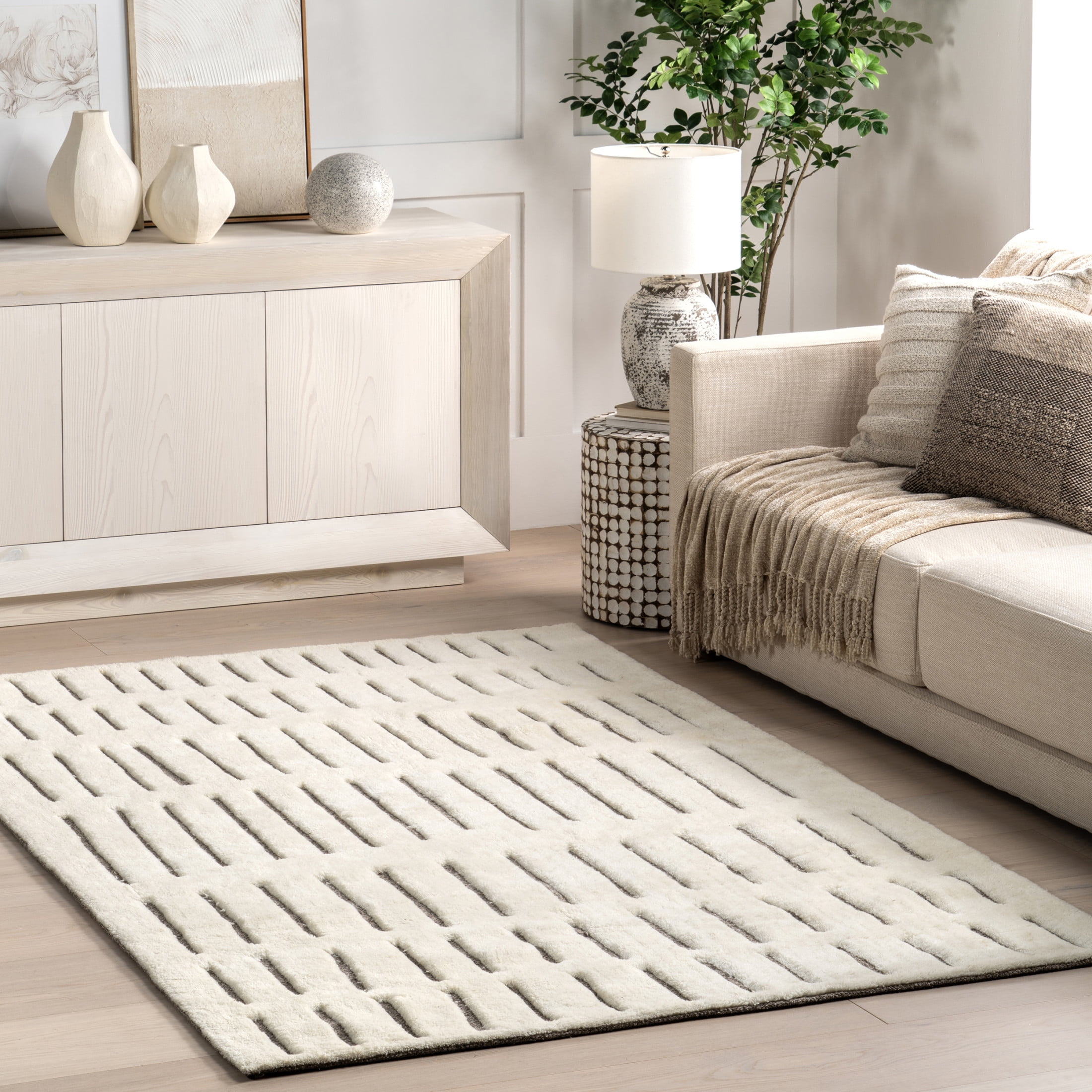 Handmade White and Gray Wool Striped 4' x 6' Area Rug