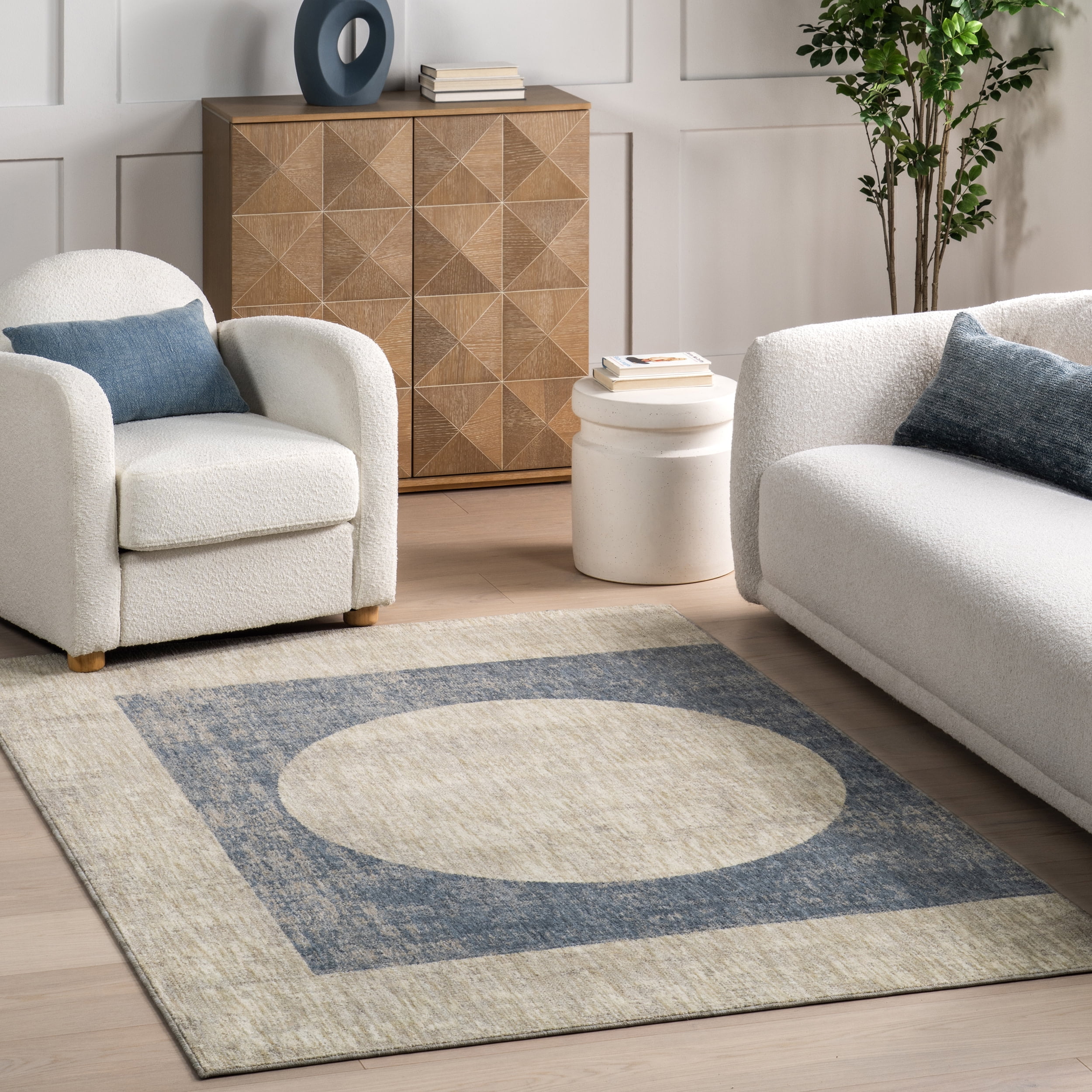 Nyra Blue Geometric 4' x 6' Synthetic Area Rug