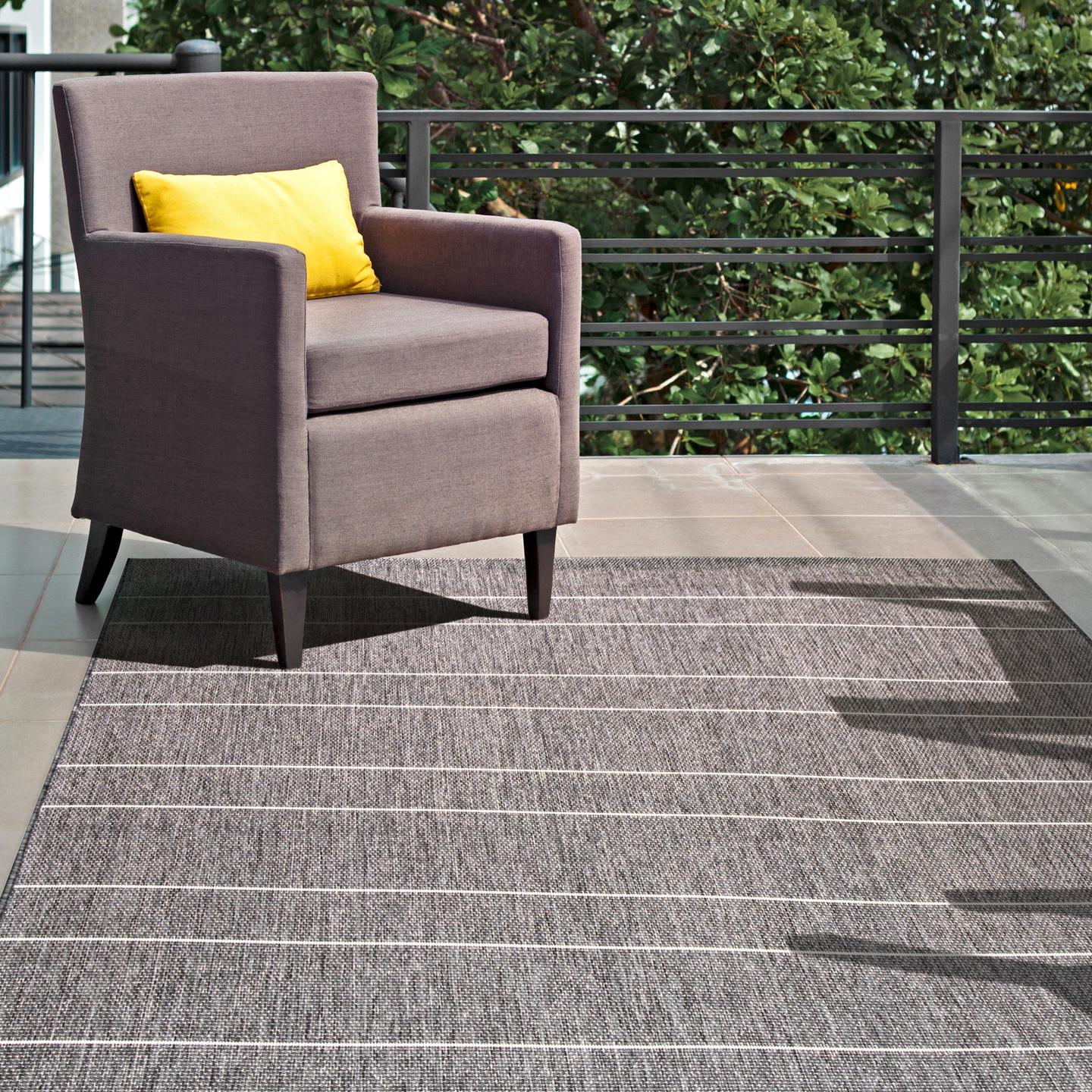 Gray Striped Synthetic Indoor/Outdoor Rug, 3' x 5'
