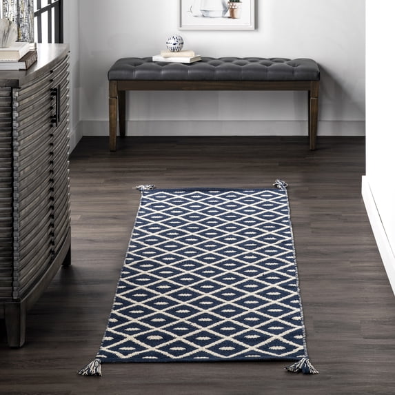 nuLOOM Quinn Flatweave Corner Tassel Area Rug, 2' x 6', Blue