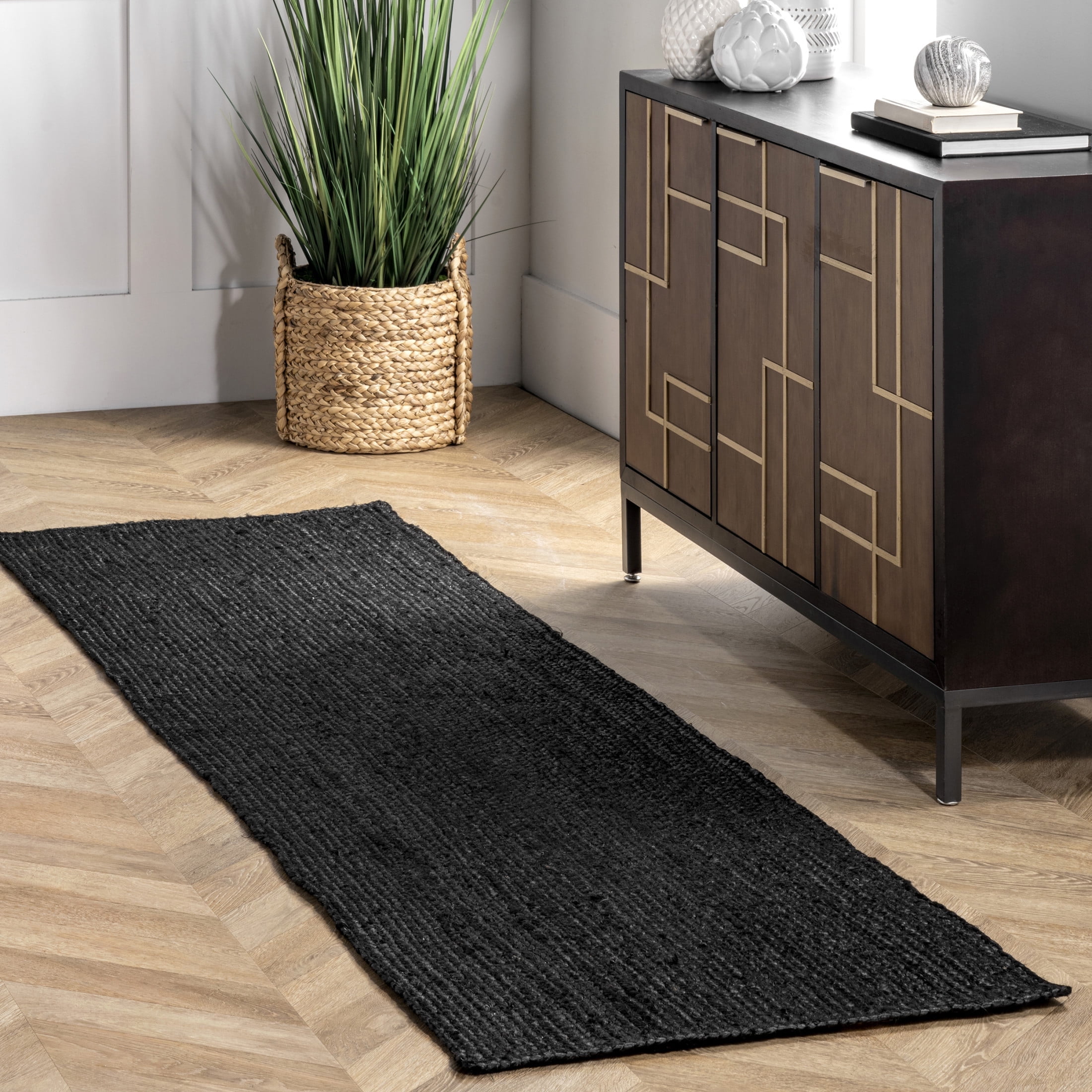 nuLOOM Rigo Hand Woven Farmhouse Jute Runner Rug, 2' 6" x 8', Black