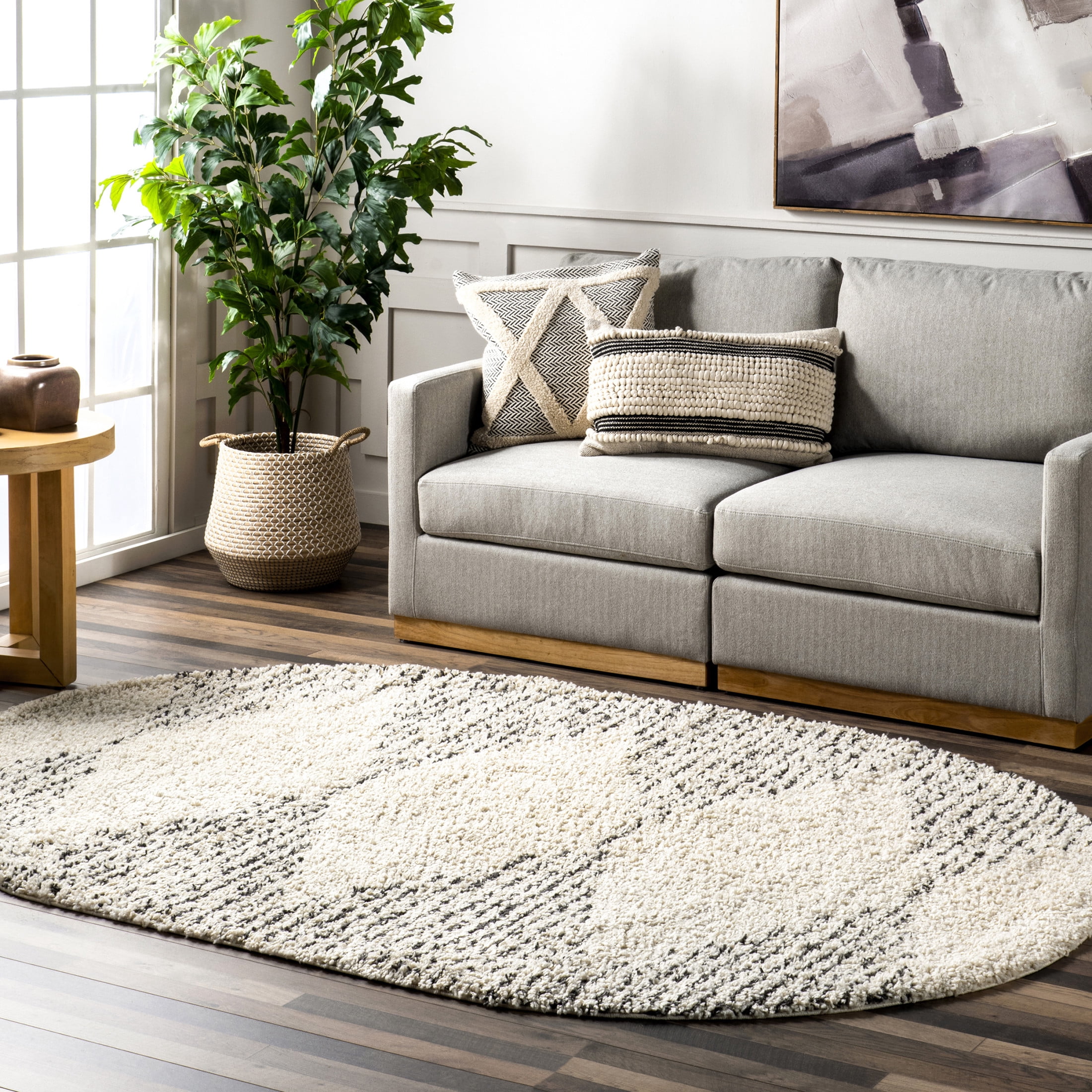 nuLOOM Bria Moroccan Shag Tasseled Area Rug, 5' x 8', Oval, Bria Off-white