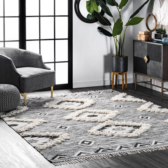 nuLOOM Savannah Moroccan Tasseled Wool Area Rug, 8' 6" x 11' 6", Black