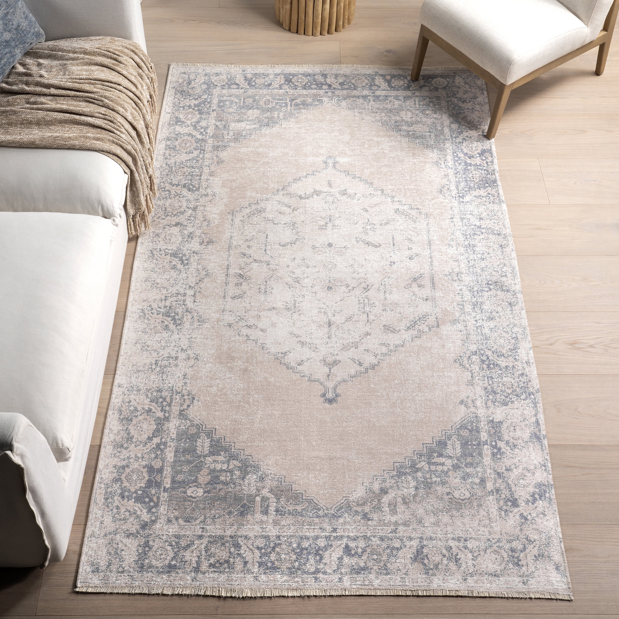 Light Gray Synthetic Medallion Washable Area Rug, 5' x 8'
