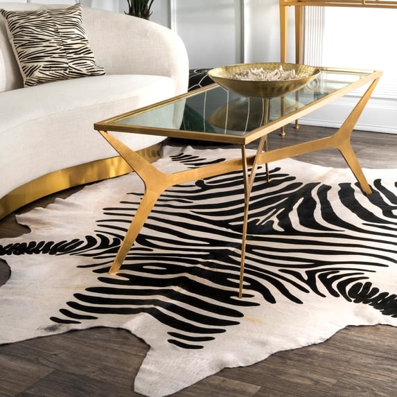 nuLOOM Striped Handmade Cowhide Shaped Area Rug, 5' x 7', White