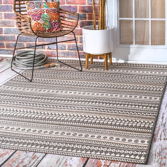 nuLOOM Teofila Aztec Indoor/Outdoor Accent Rug, 2' x 3', Gray
