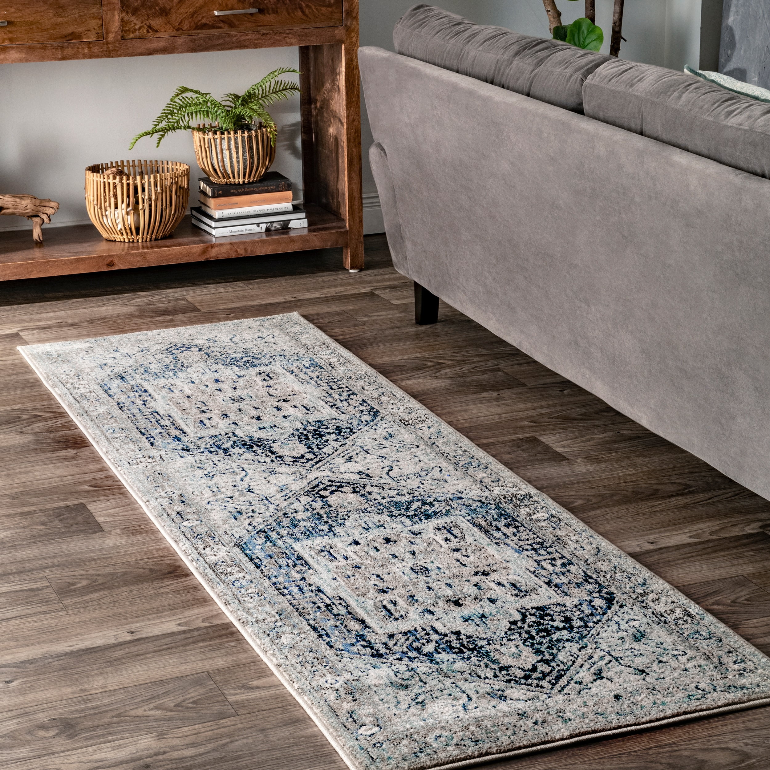 nuLOOM Vintage Harriet Medallion Fringe Area Rug, 2' 6